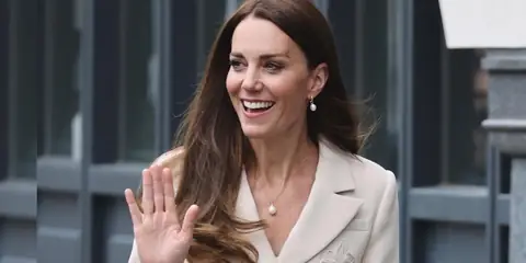 Kate Middleton “Still Plays” This Drinking Game, Says Mike Tindall